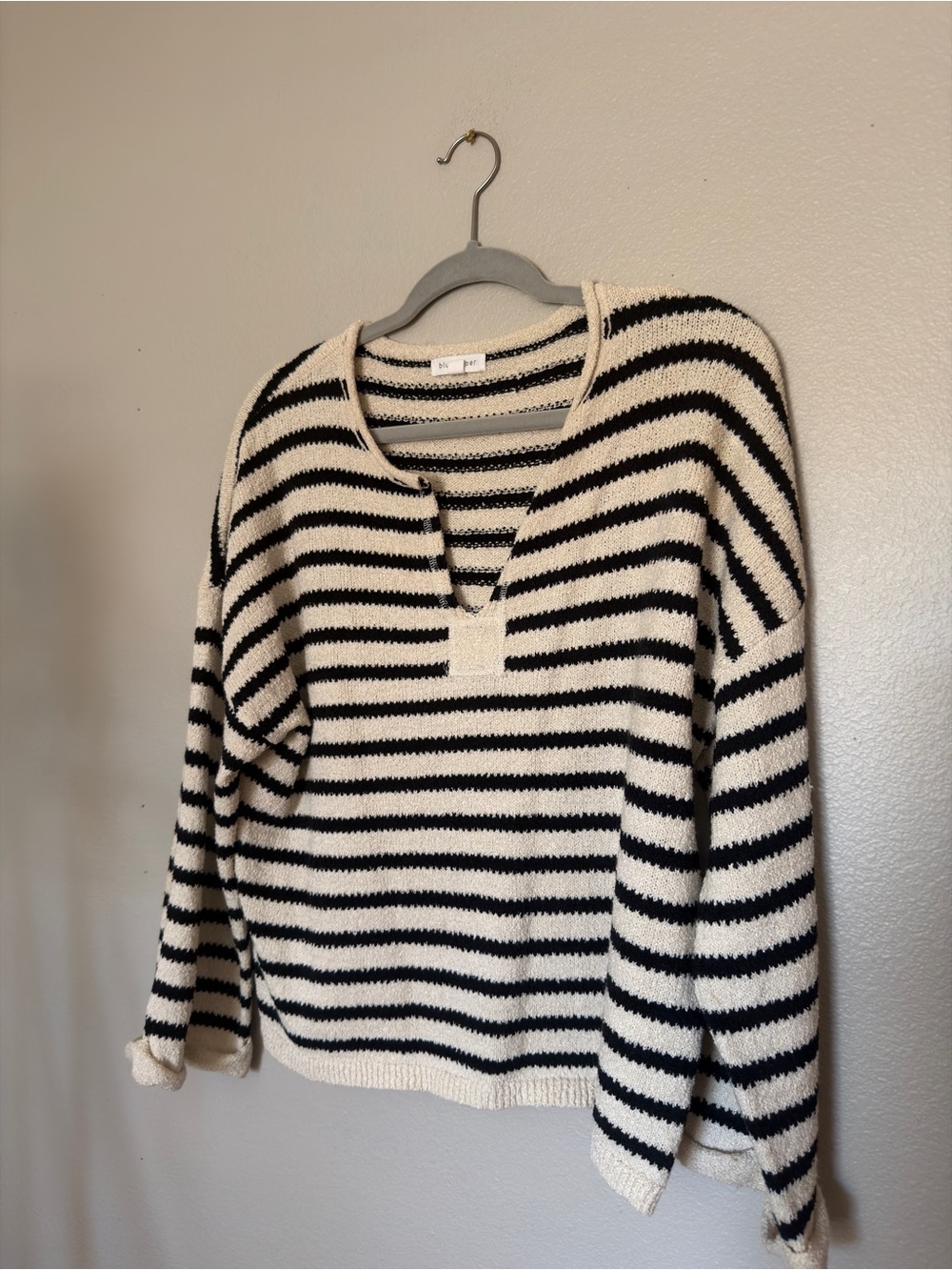 Blu Pepper Black and Cream Striped V-Notch Sweater